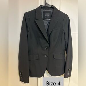 Women's suit jacket size 4